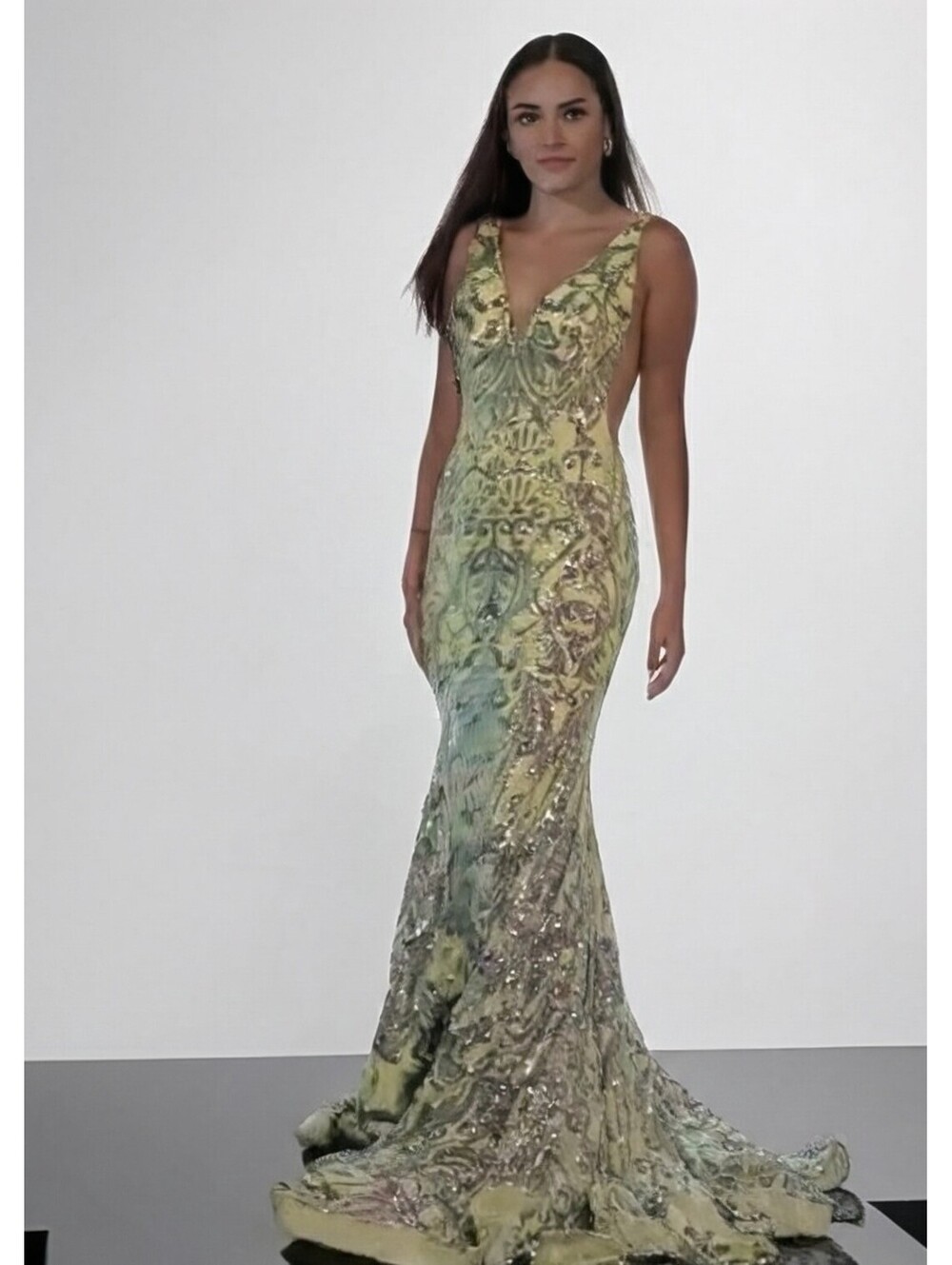 Yellow Floral Prom Dress Size 6 Formal Gown Iridescent Form-Fitting HOCO Gala